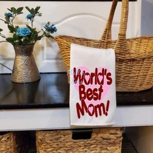 World's Best Mom Kitchen Towel